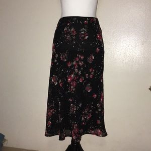 Women’s Floral Skirt